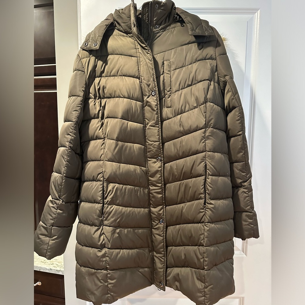 Spire women's winter coat with fur lining on hood